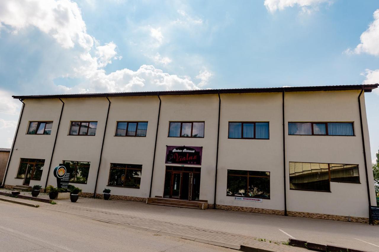 Pensiunea Vialux Bacău Exteriér fotografie